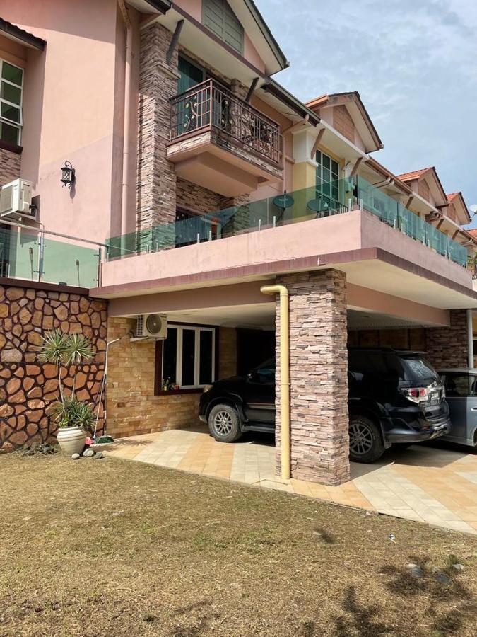 Homestay D' Sepangar Hills 亞庇 外观 照片